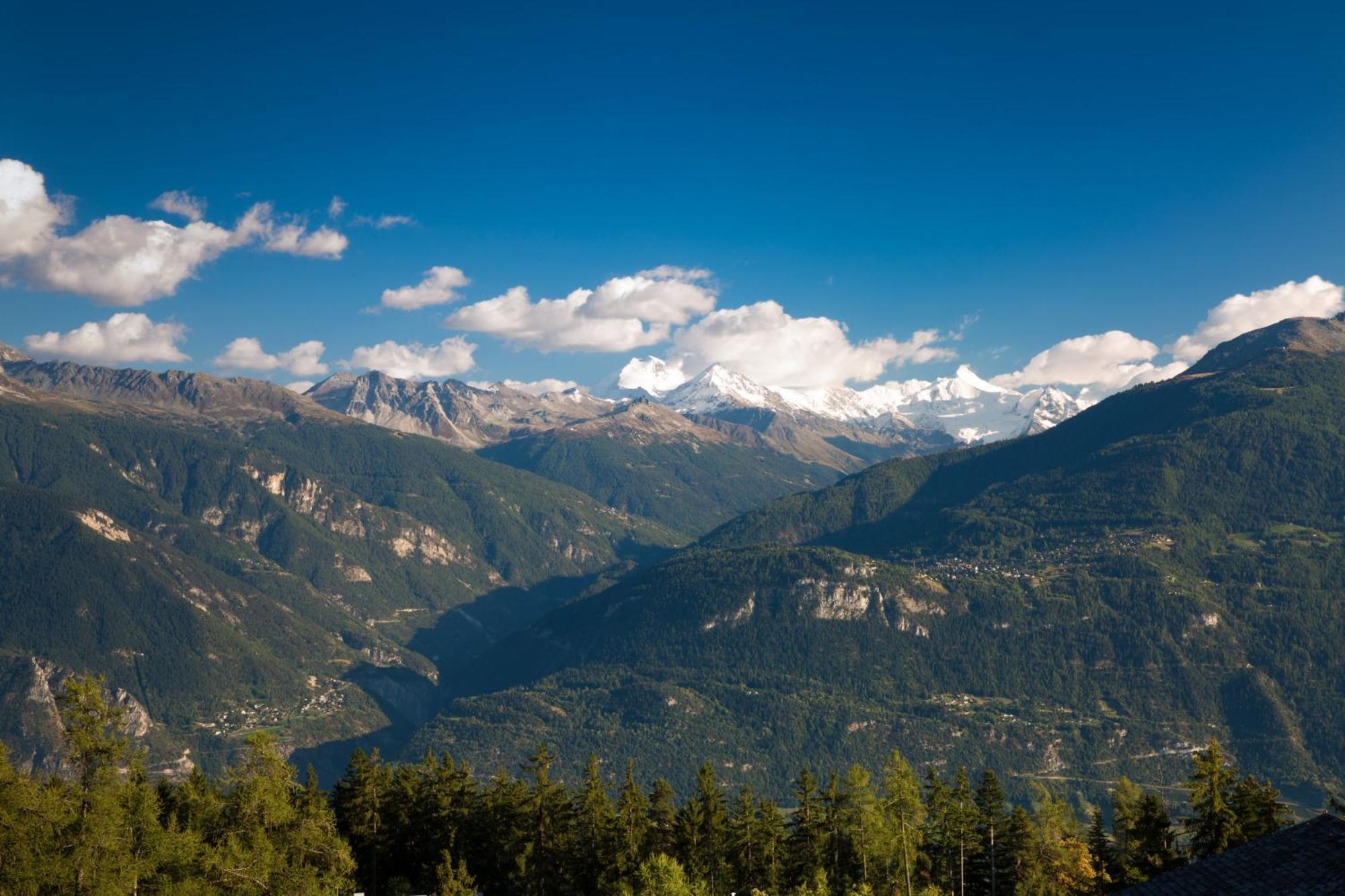 Hotel Helvetia Intergolf Crans-Montana Zewnętrze zdjęcie